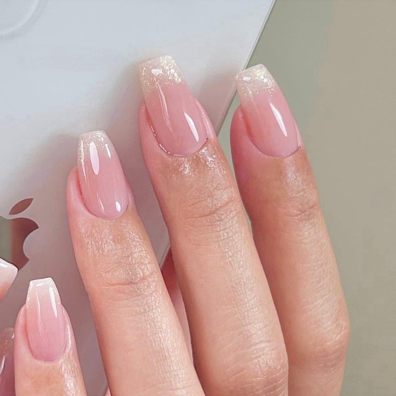 XCREANDO Glitter Ombre Pink Short Coffin Short Coffin Press on Nails Medium Press ons, Medium Square Glue on Nails Fake Nails for Women, Ballerina T Shape Acrylic False Nail Natural Handmade - Image 3