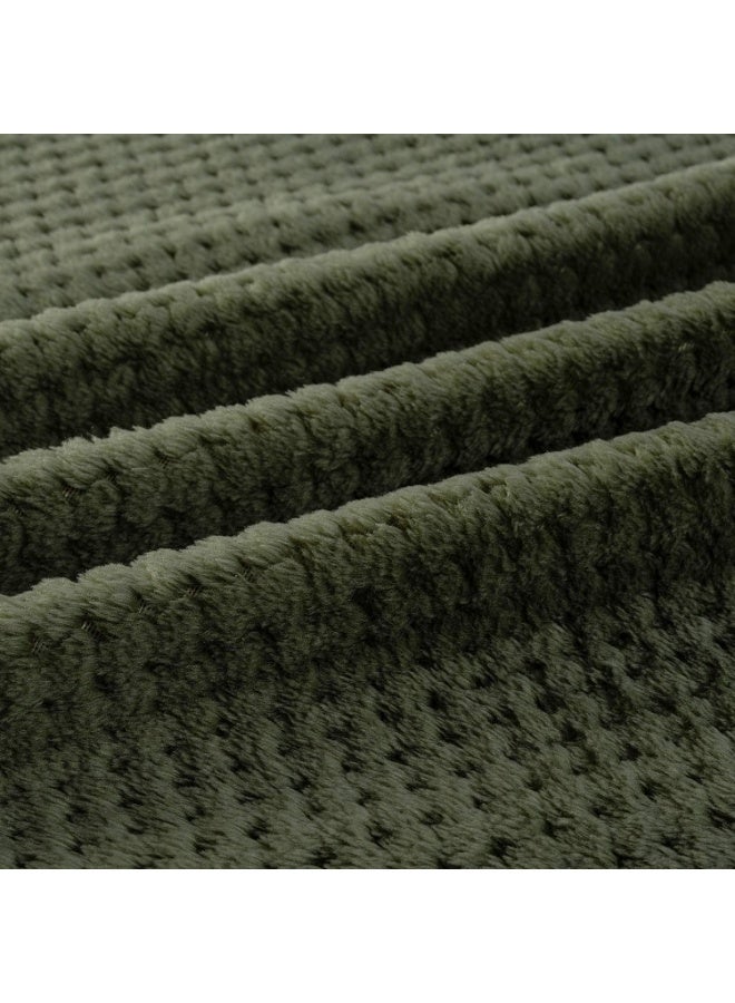 Dog Blanket, Cat Blanket, Flannel Fleece Bed Blankets, Warm Soft Fuzzy Blankets, Mesh Fuzzy Plush Lightweight Blankets, for Puppy, Kitten, Bed, Sofa, Travel, 80 x 60 cm, Dark Green - Image 4