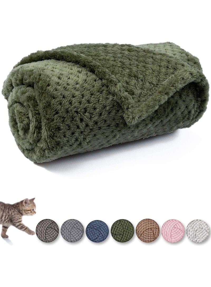 Dog Blanket, Cat Blanket, Flannel Fleece Bed Blankets, Warm Soft Fuzzy Blankets, Mesh Fuzzy Plush Lightweight Blankets, for Puppy, Kitten, Bed, Sofa, Travel, 80 x 60 cm, Dark Green - Image 1