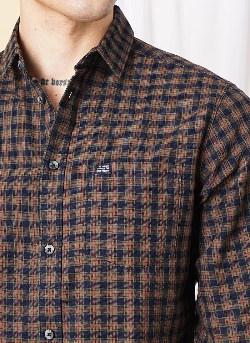 The Indian Garage Co Men Slim Fit Checkered Full Sleeves Spread Collar Casual Shirt