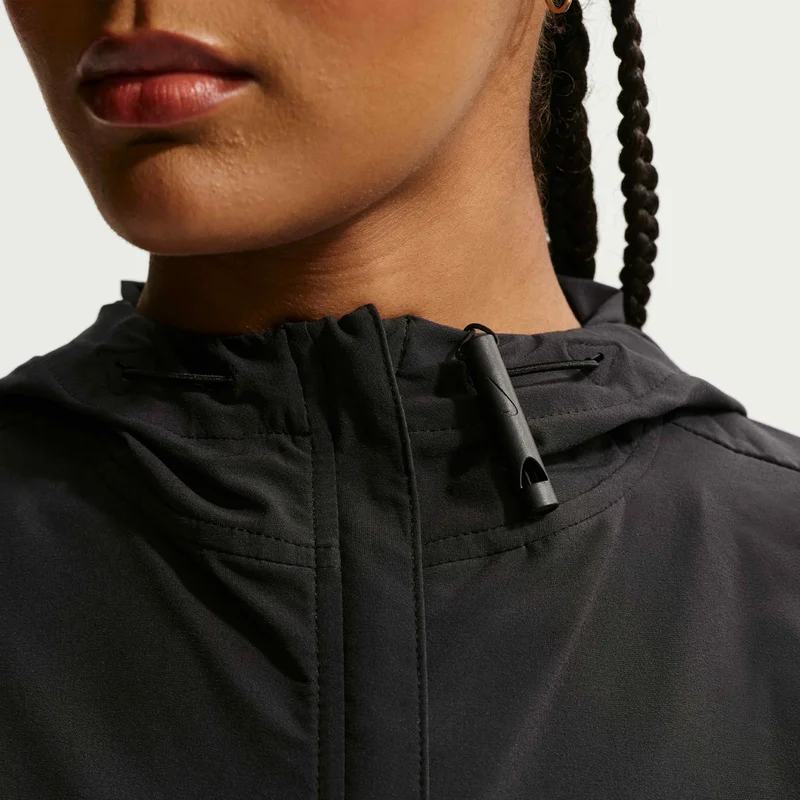 Nike Black Women's Swift Repel Packable Running Jacket for Women | Best Price UAE