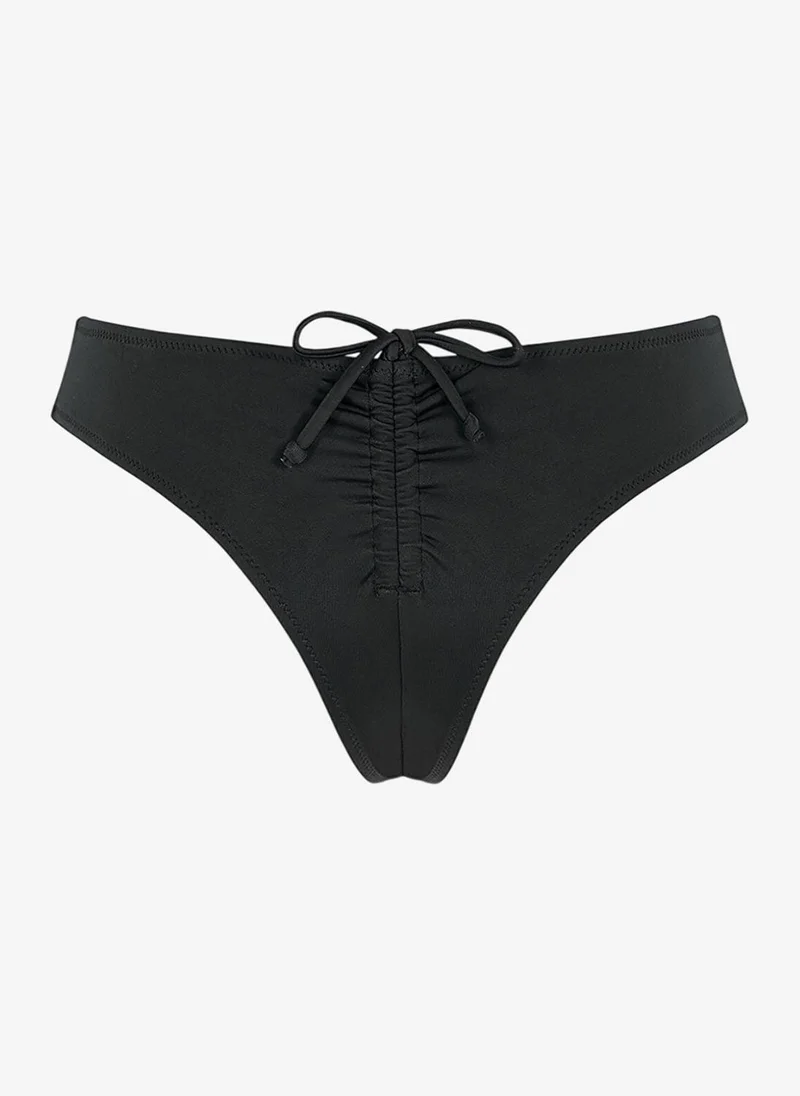 بنتي Women Cheeky Black Bikini Bottom