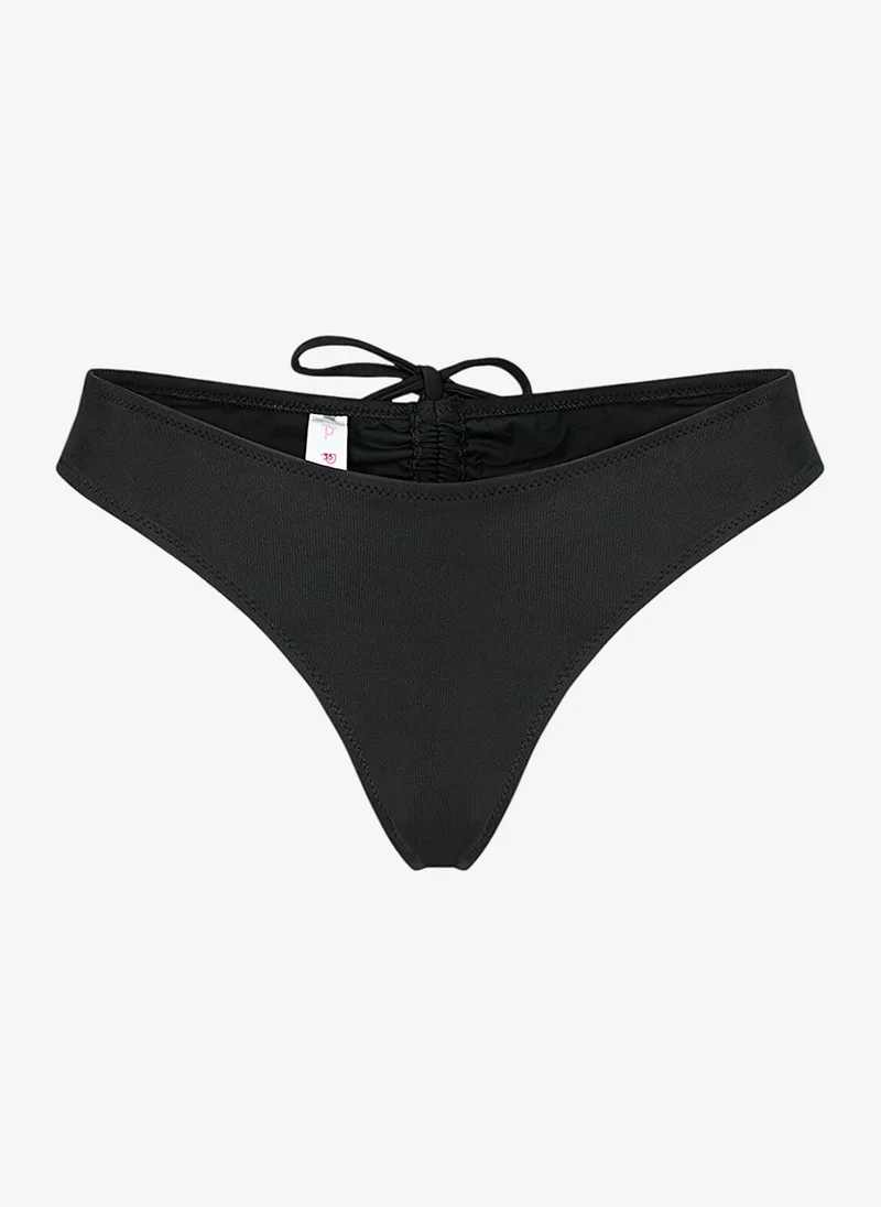 بنتي Women Cheeky Black Bikini Bottom