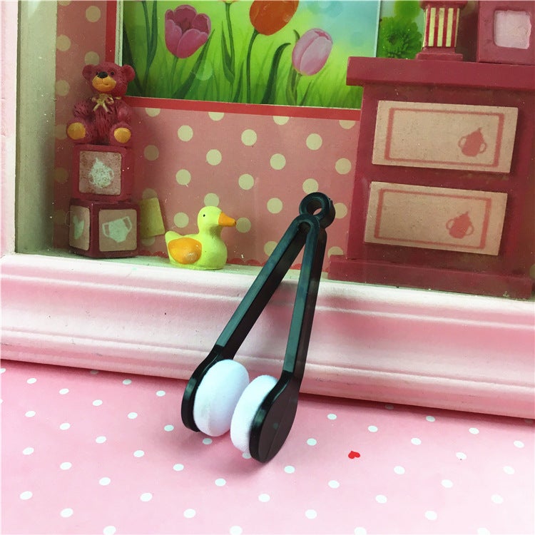 Generic Multi-Function Portable Glasses Wipe with Brush Black 