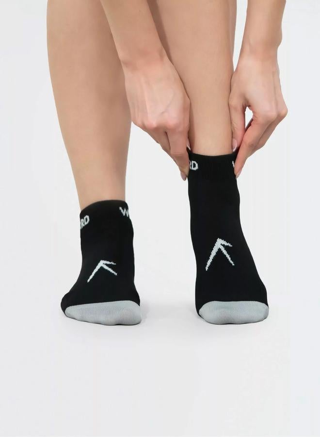 Wizard Pack of 3 - Black Logo Detail Socks - Image 2