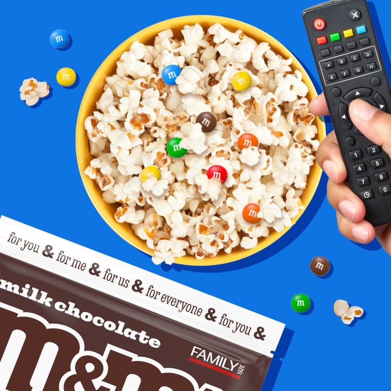 M&M'S Milk Chocolate Candy, Family Size, 18 oz Resealable Bulk Candy Bag - Image 3