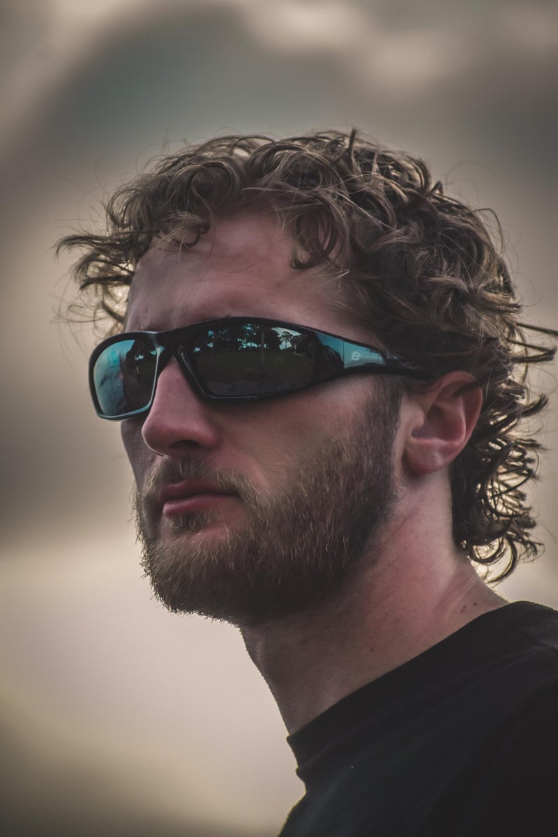 Birdz Eyewear Oriole Padded Motorcycle Glasses (Black Frame/Polarized Smoke Lens) - Image 3