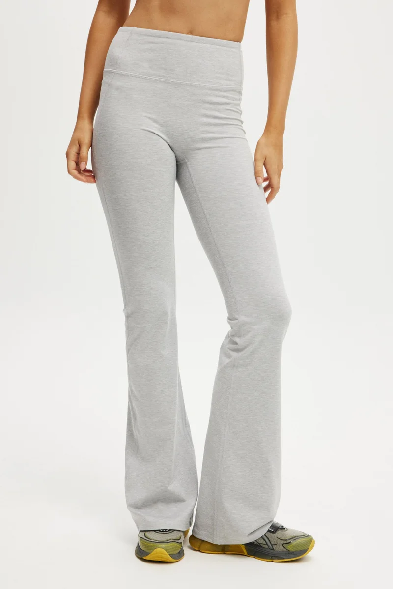 بودي استوديو فليير فائق النعومة