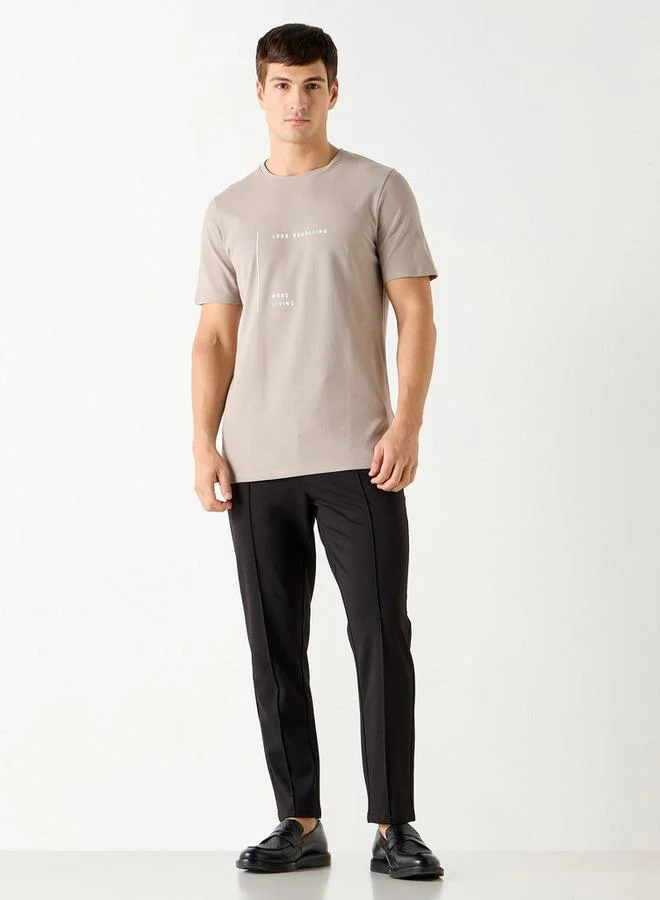 Iconic Iconic Slogan Print Crew Neck T-shirt with Short Sleeves