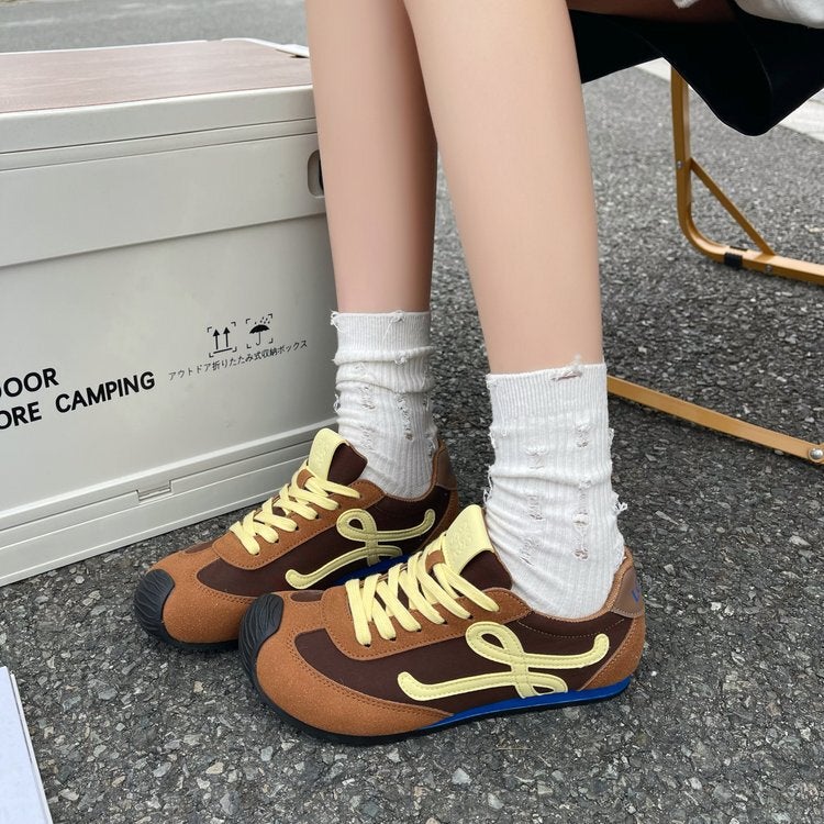 Unisex Casual Sneaker Shoes - Image 1