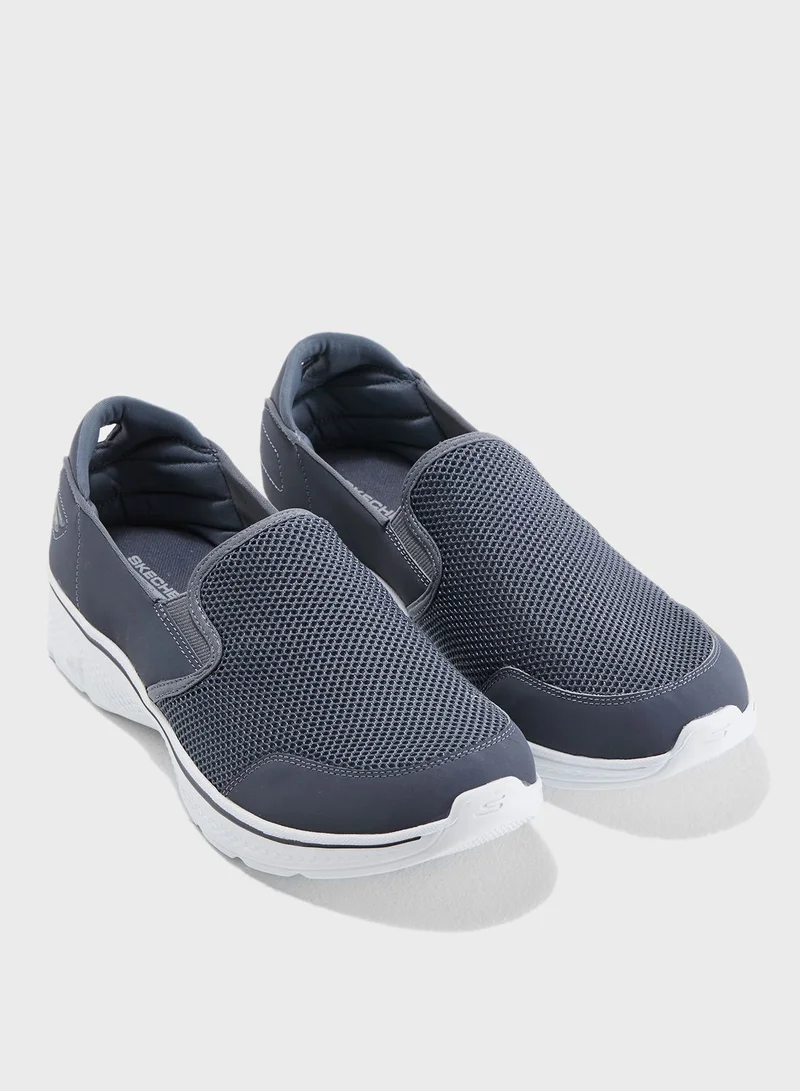 SKECHERS Go Walk 4