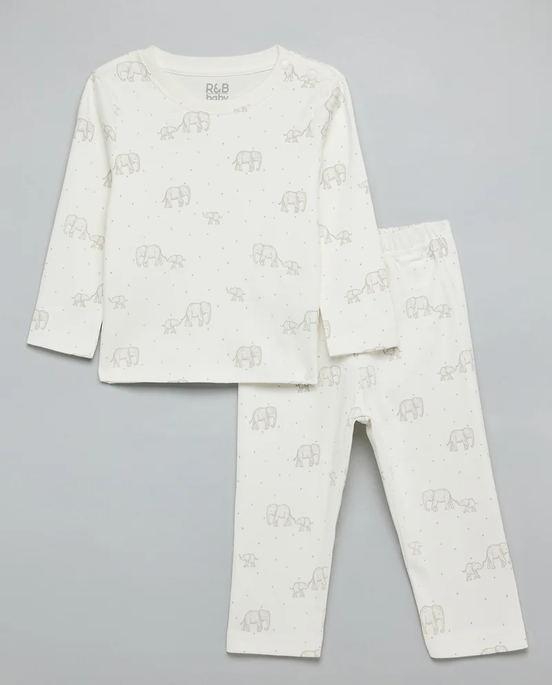 أر أند بي Printed T-Shirt and Pants Set