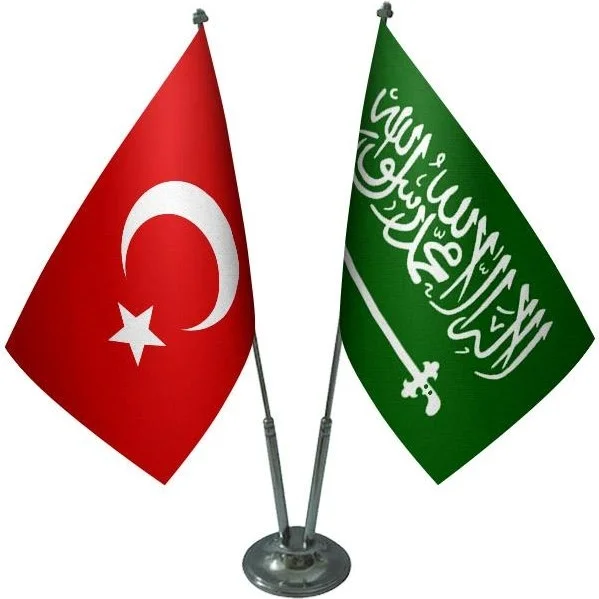ساترنديزاين Desktop Saudi Arabian Flag Turkish Flag Double Chrome Poles Table Flag Set