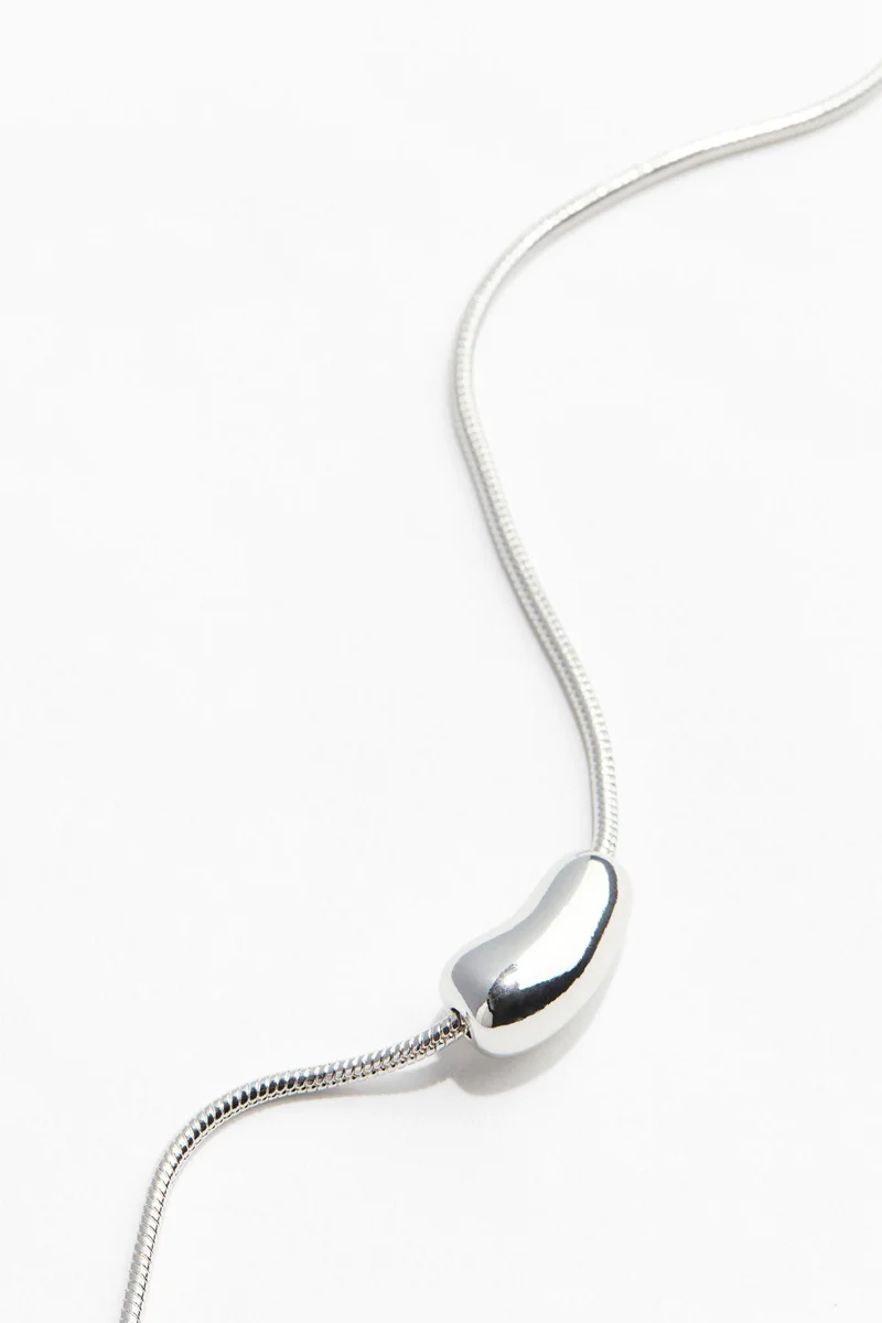 H&M Bead-decorated necklace