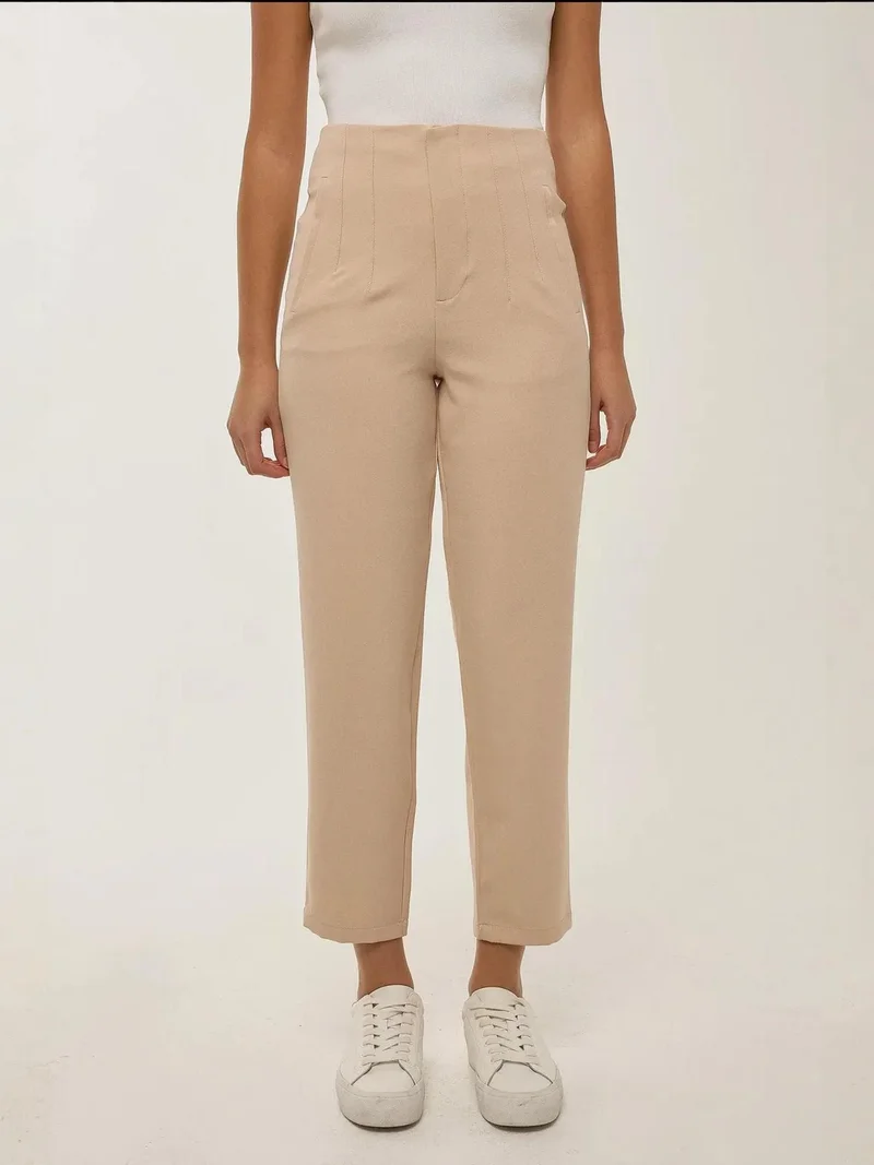 زوبعة بنطلون ضيق بخصر مرتفع بلون نيود