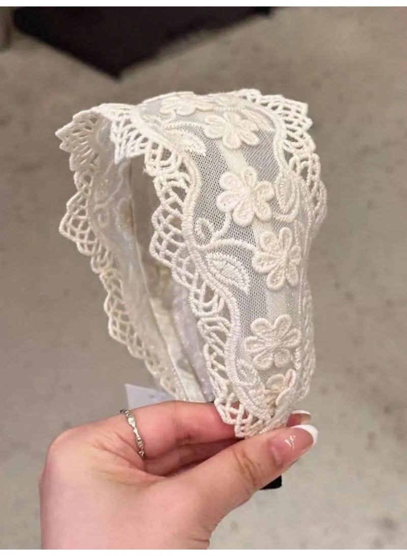 طوقان شعر دانتيل كوري أنثوي – أسود وأبيض 🌸✨ - Image 3