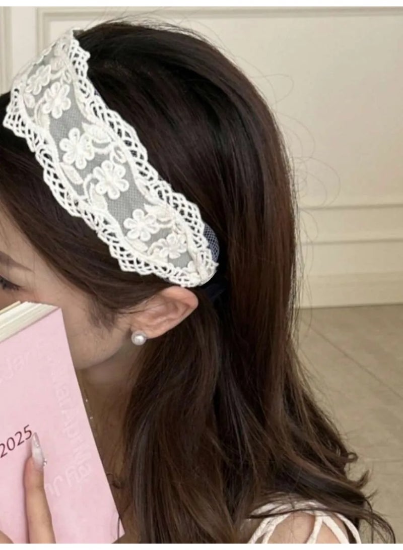 طوقان شعر دانتيل كوري أنثوي – أسود وأبيض 🌸✨ - Image 5