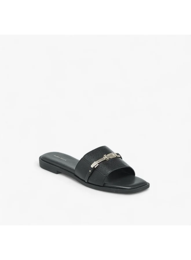 فلورا بيلا من شو إكسبرس Women Metal Accent Slip-On Flat Sandals