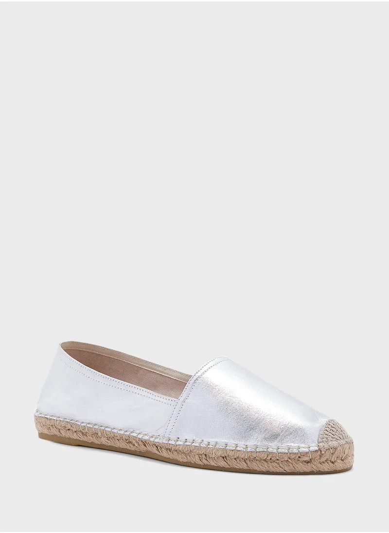 فالنتينو باي ماريو فالنتينو Close Toe Espadrilles