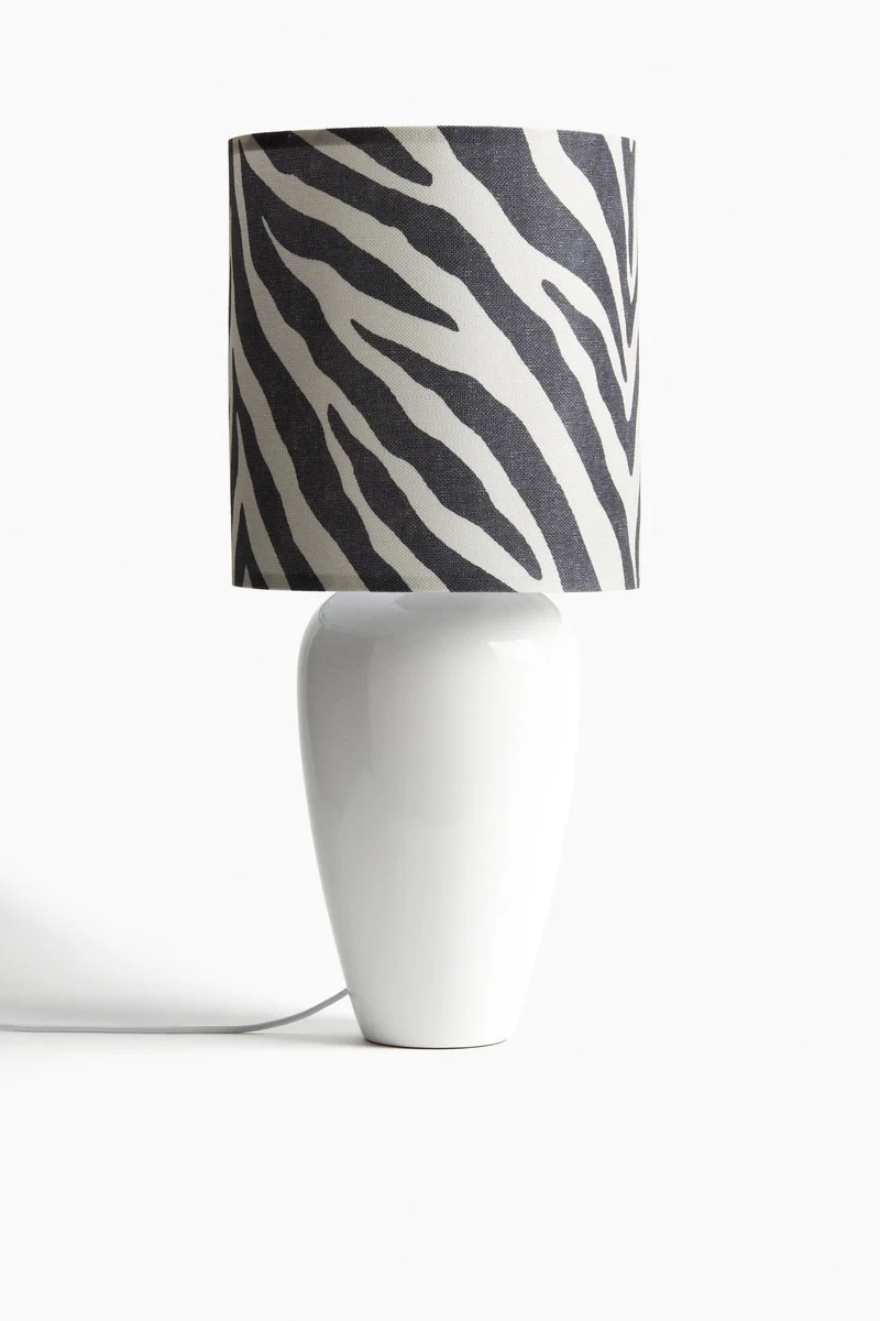 اتش اند ام غطاء مصباح أسطواني بنقوش