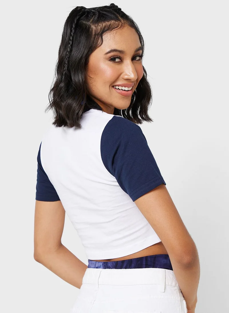 جينجر Contrast Ringer Detail Embroidered Tshirt