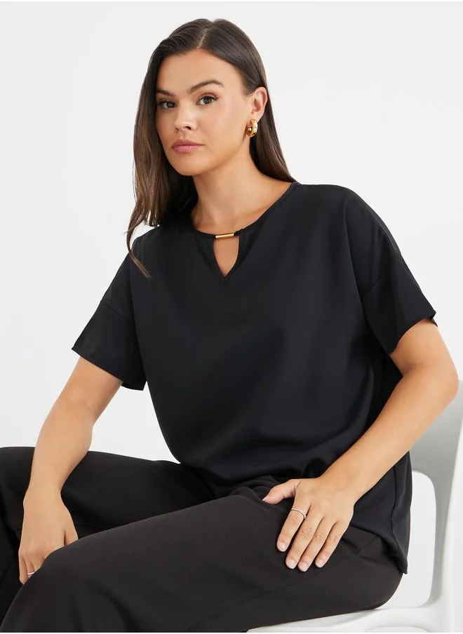 Styli Styli Keyhole Neckline Short Sleeve Blouse