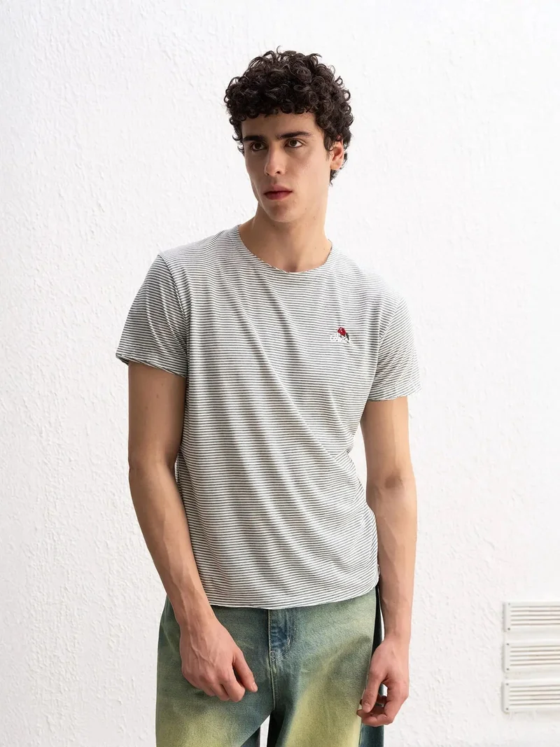 Giesto GIESTO Embroidered Striped Crew Neck T-Shirt