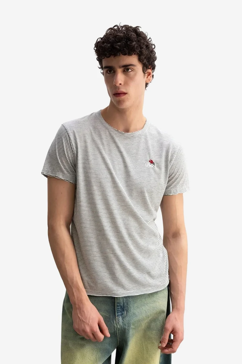 GIESTO Embroidered Striped Crew Neck T-Shirt