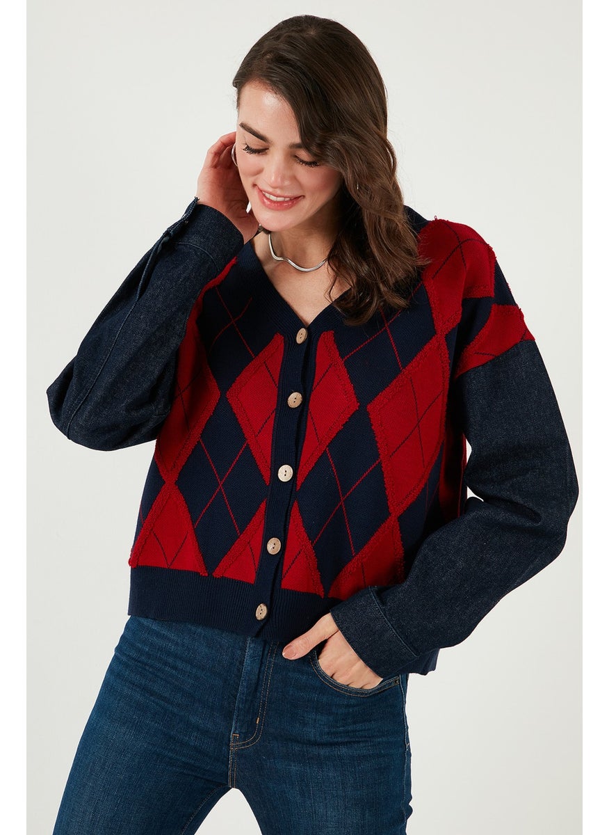 Lela Patterned Regular Fit Buttoned V Neck Crop Cardigan Women's CARDIGAN 4615553  - Image 3