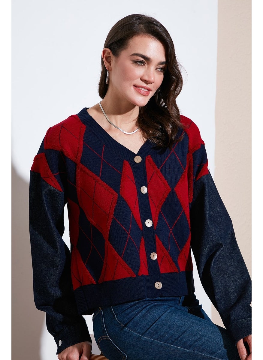 Lela Patterned Regular Fit Buttoned V Neck Crop Cardigan Women's CARDIGAN 4615553  - Image 1