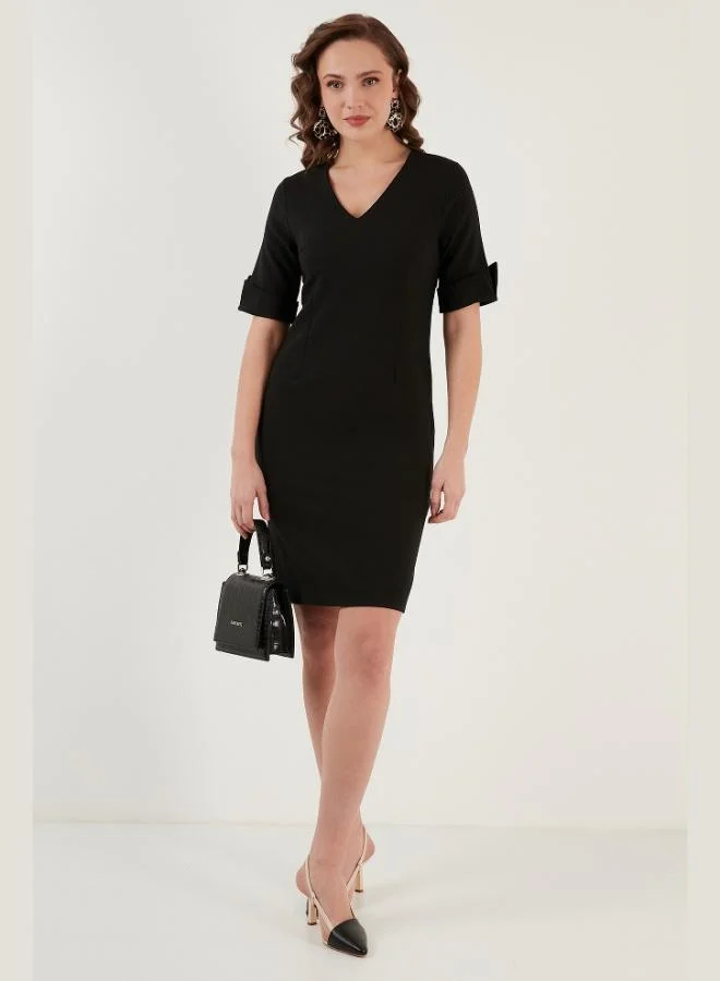 ليلا فستان نسائي بياقة  وأكمام ليلى وفتحة جانبية