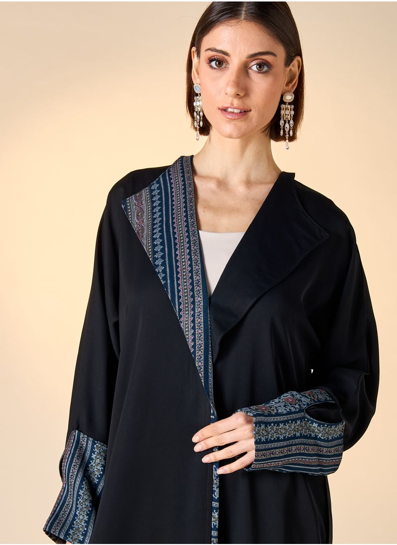 هدية المدينة  - HM - عباية مطبوعة مع حجاب - Image 1