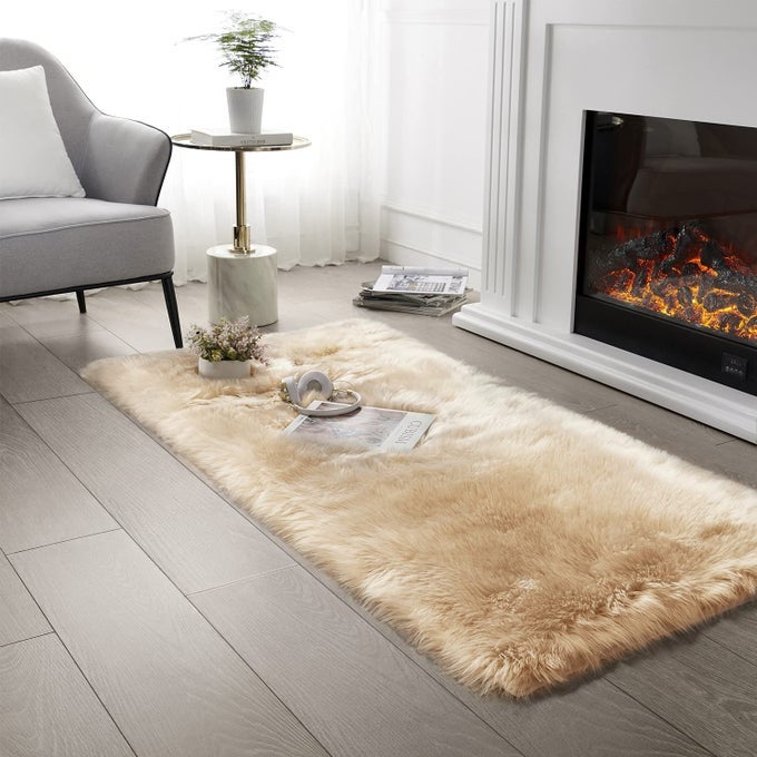 SOFT FLUFFY RUG BEIGE FAUX SHEEPSKIN FUR RUG SHAGGY AREA RUG FOR BEDROOM FLOOR LIVING ROOM 3X5 FEET