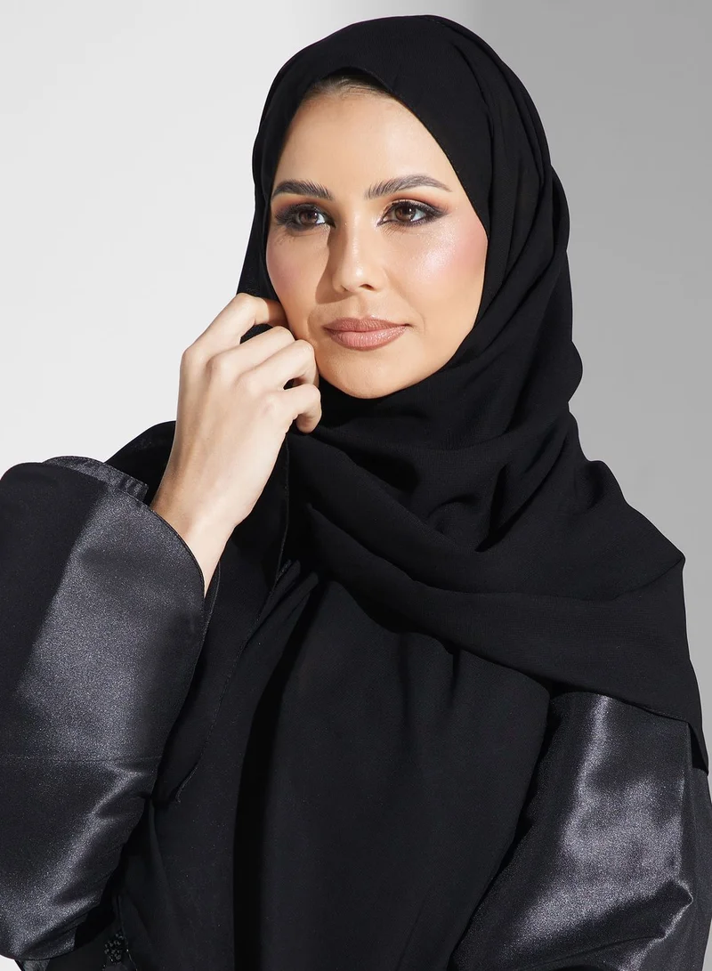 hayas closet Embellished Cut Out Detail Abaya