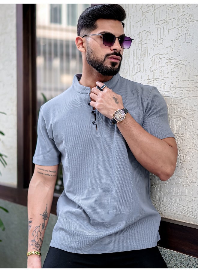 Maniac Maniac Men Solid Henley Neck Half Sleeve Light Grey Cotton Slim T-Shirt  - Image 1