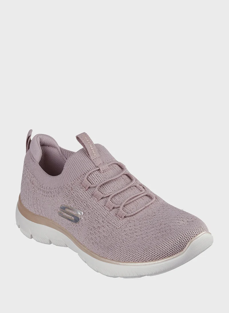 SKECHERS SUMMITS