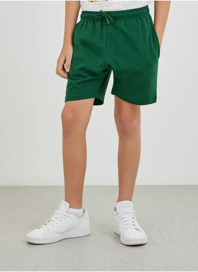 Styli Styli Boys Green Solid Drawstring Waist Shorts with Back Pocket