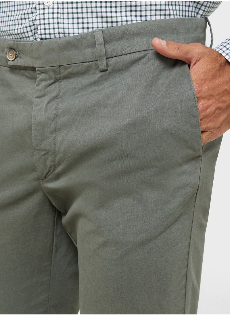 Essential Regular Fit Chino - pzsku/Z052B7ECDF65DC3ED2EA3Z/45/_/1722486450/6c50f3b0-91b4-410b-a0b9-8b5d7b703535