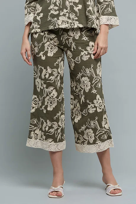 أر أند بي Printed Wide Leg Pants with Button Closure