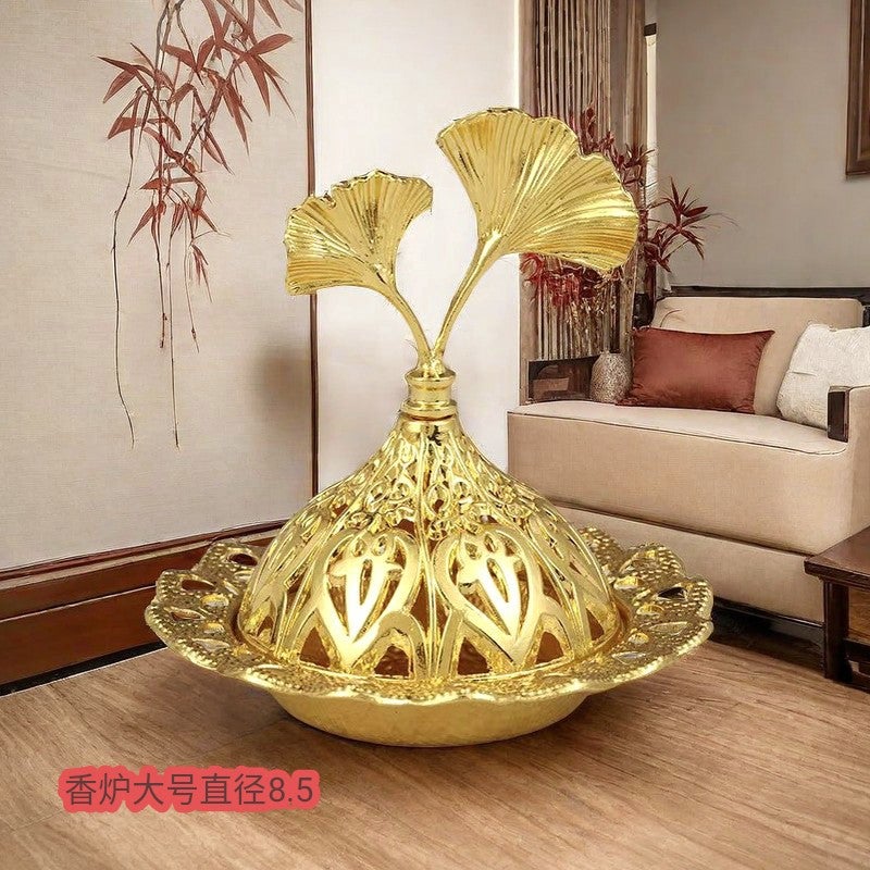 حامل بخور فاخر من الذهب المنقوش - Image 1