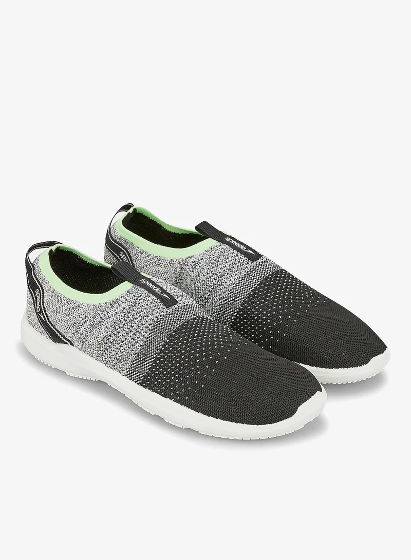 سبيدو حذاء سيرف-نت برو للنساء