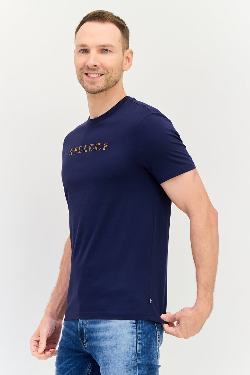 Levi's تي شيرت ليفيس X ريدلوب للرجال بأكمام قصيرة وطبعة جرافيك، أزرق داكن - Image 2