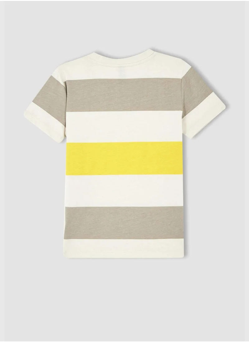 ديفاكتو Short Sleeve Striped Colour Block T-Shirt