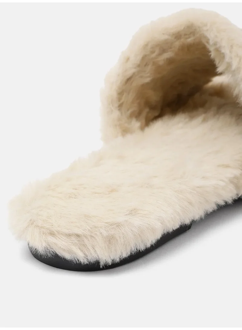 ZORIWORLD  Buttereye Chic Indoor Slipper Slides Soft Vegan Fur & Lightweight Cushioned Sole Hand-Beaded Design for Women | Best Price UAE