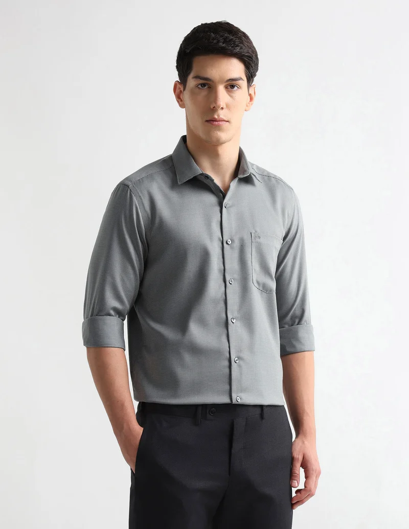 Arrow Green Manhattan Slim Fit Auto Press Shirt for Men | Best Price UAE
