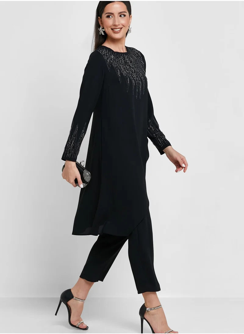 Khizana Embroidered Detail Tunic & Pant Set