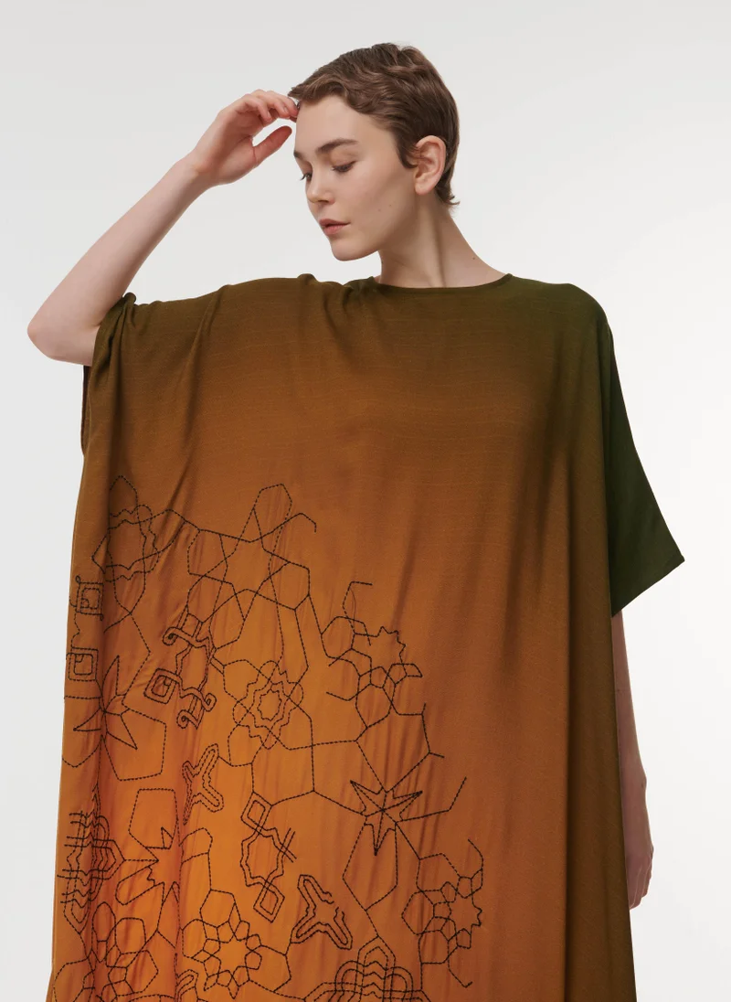 leem Gradient Embroidered Kaftan