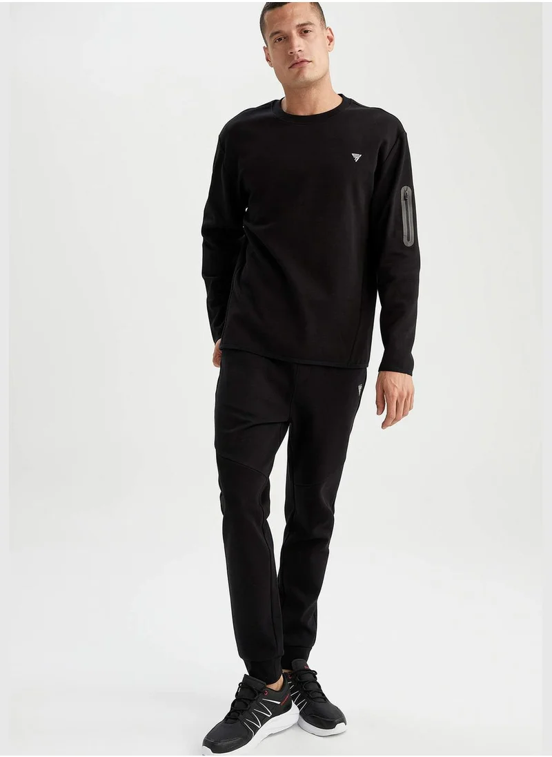 ديفاكتو Man Slim Fit Knitted Jogger