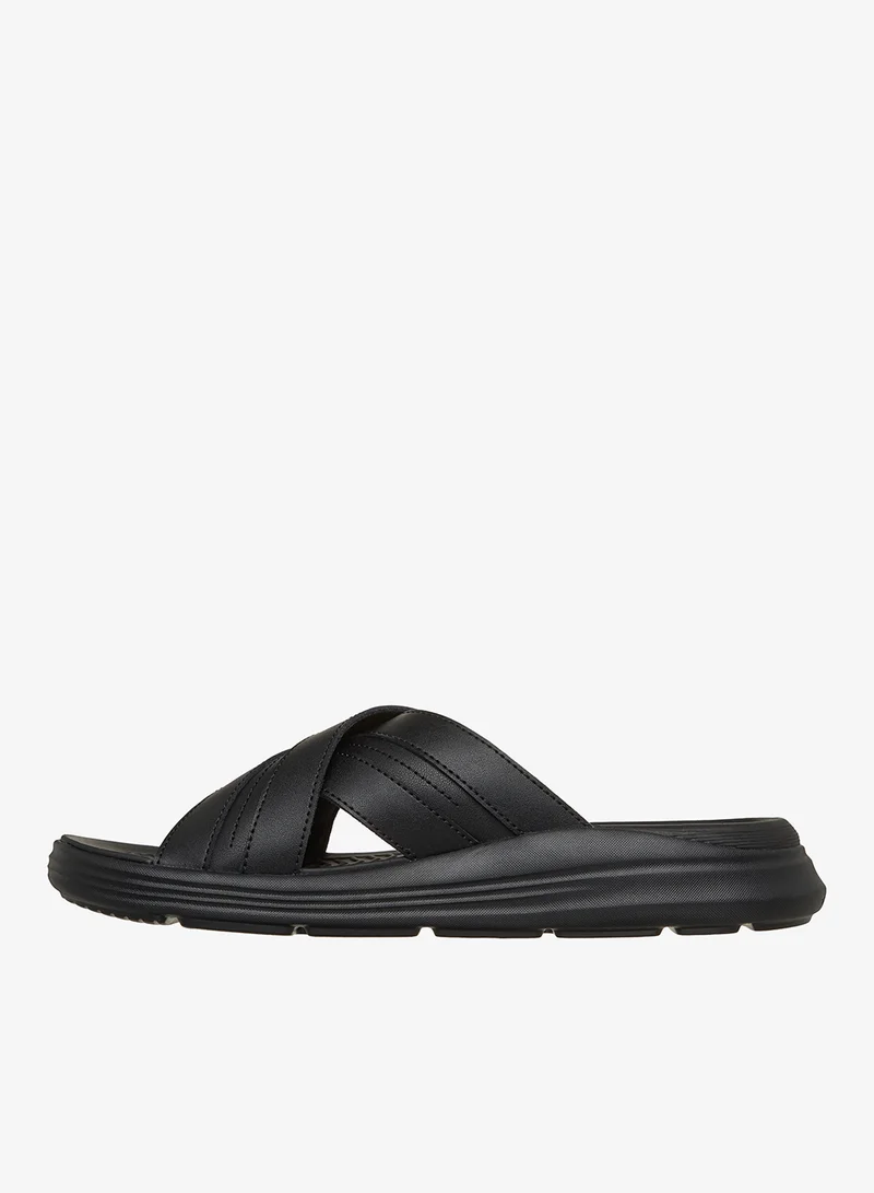 سكيتشرز سارجو