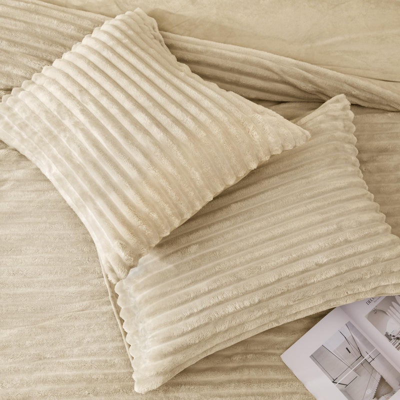 Andency Fleece King Comforter Set  3 Pieces Beige Comforter Set for King Size Bed  Soft Warm Fluffy Fuzzy Cream Bedding Set for Winter (1 Comforter & 2 Pillowcases) - Image 5